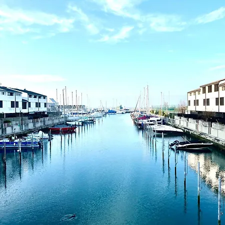 Marina Dream House *