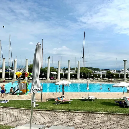 Marina Dream House Semesterbostad